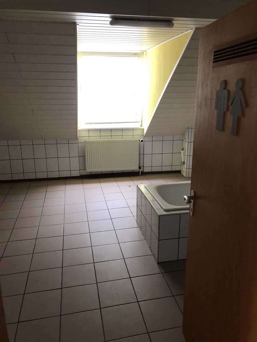 Dachgeschossbad vor der Sanierung