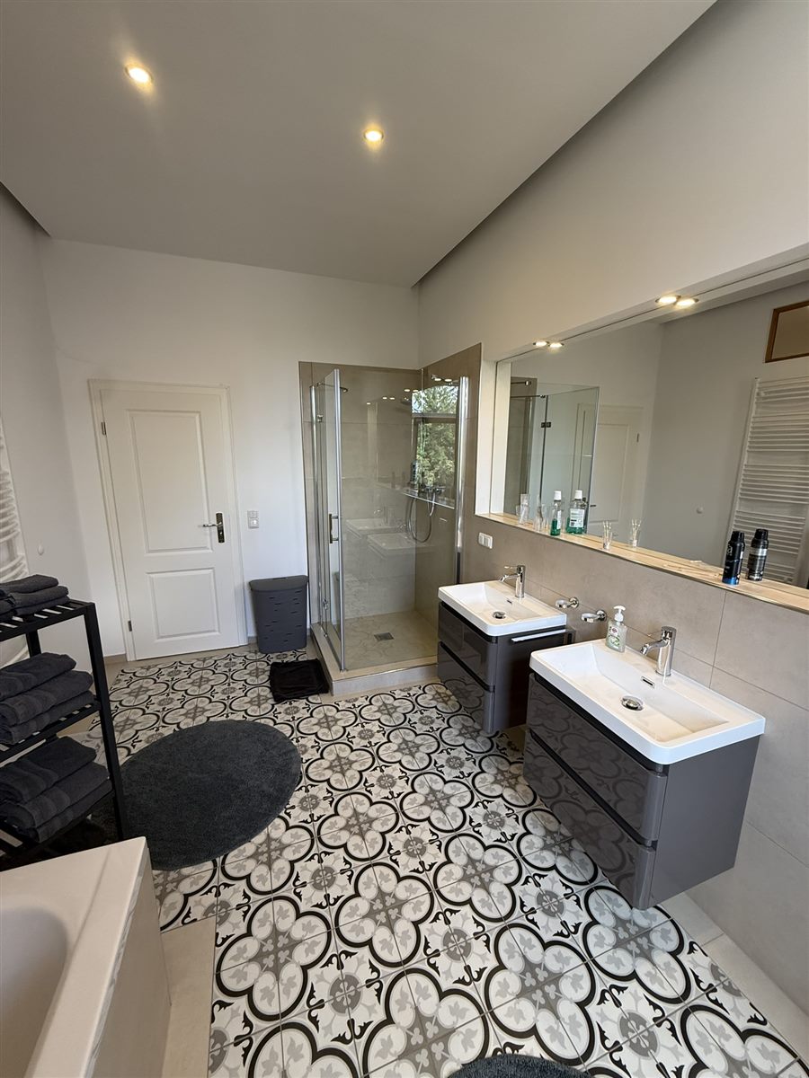 Badezimmersanierung Altbau Schwabing Referenzprojekt