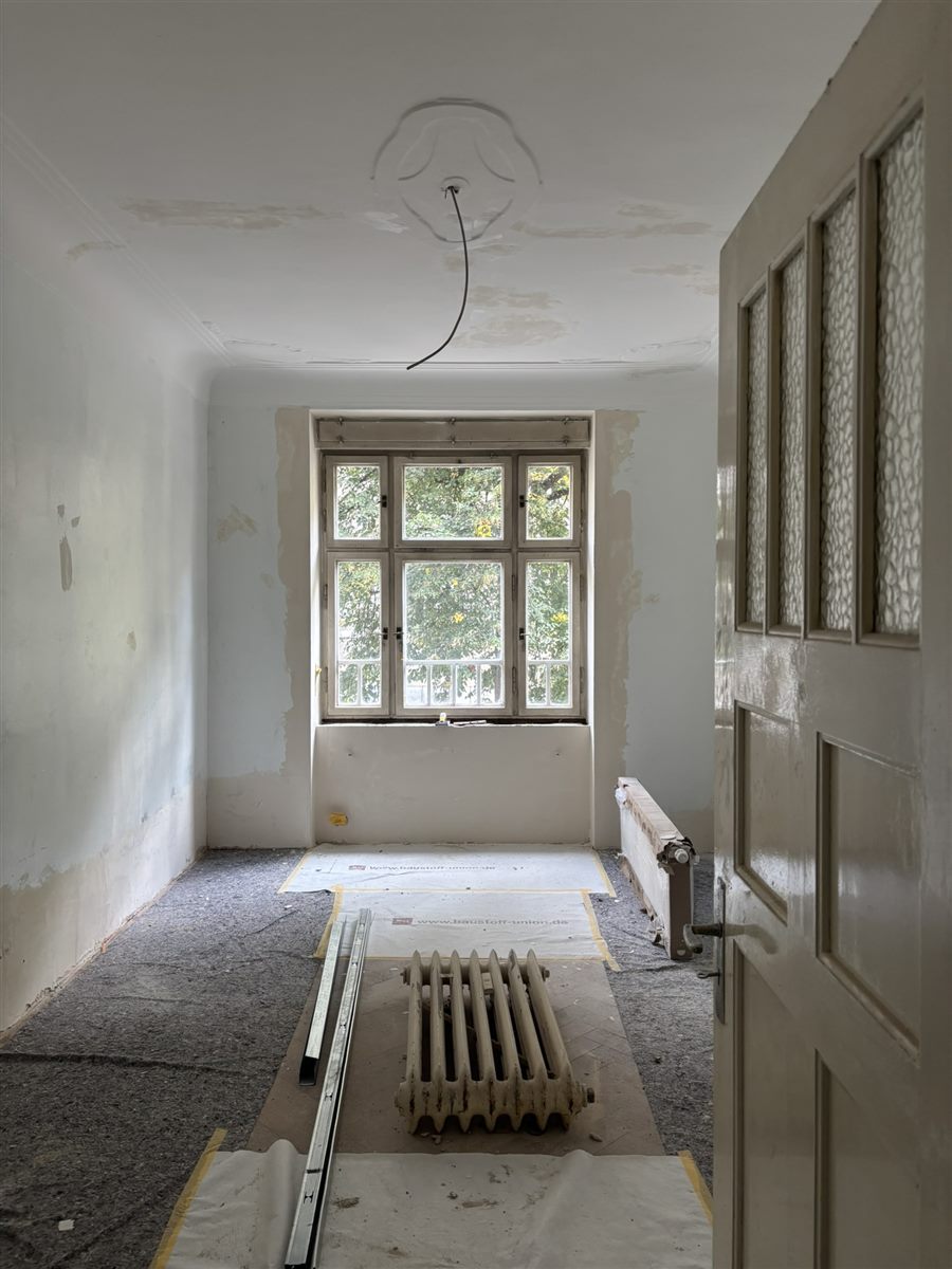 Zimmer vor der Sanierung